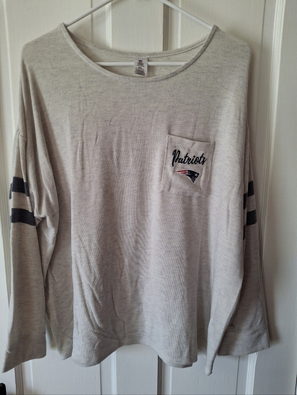 Patriots Long-Sleeve Pocket Tee in Gray XXL